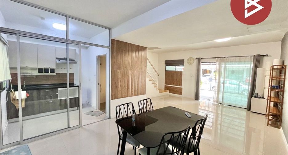 Reihenhaus zur Miete und zum Kauf mit 3 Zimmer in Bang Sao Thong, Samut Prakan