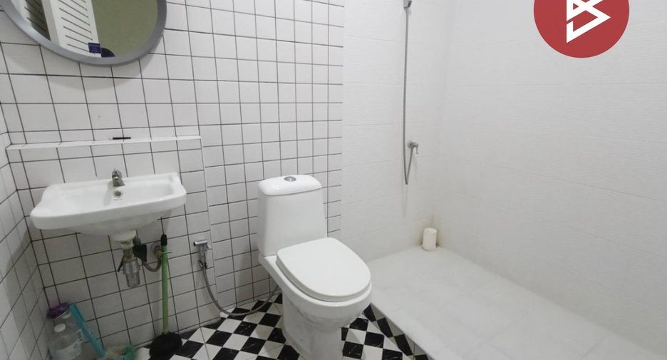 For sale 2 bedrooms townhouse in Thung Khru, Bangkok