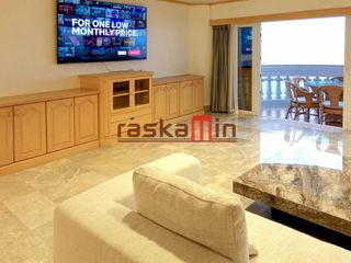 For rent 3 bedrooms condo in Bang Lamung, Chonburi