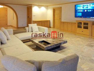 For rent 3 bedrooms condo in Bang Lamung, Chonburi