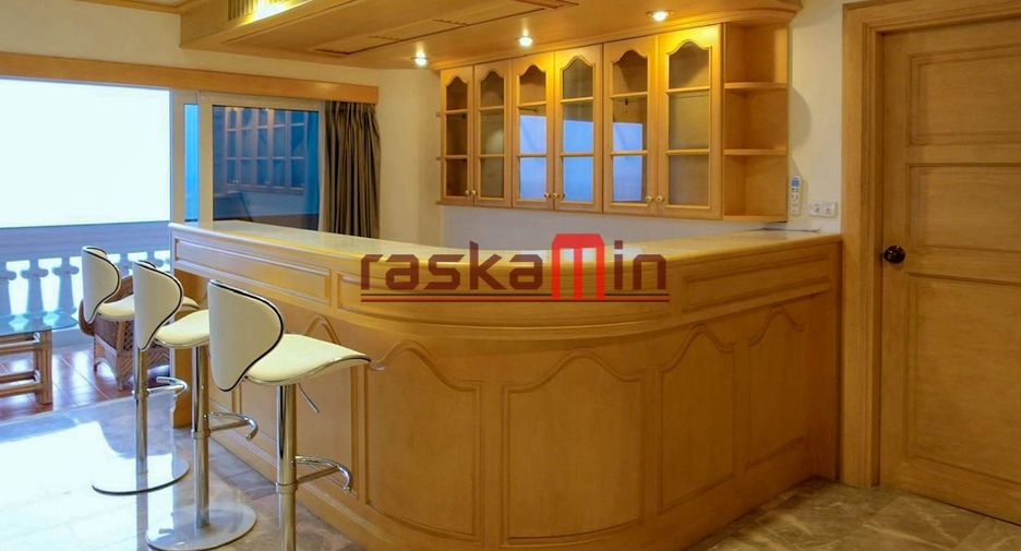 For rent 3 bedrooms condo in Bang Lamung, Chonburi