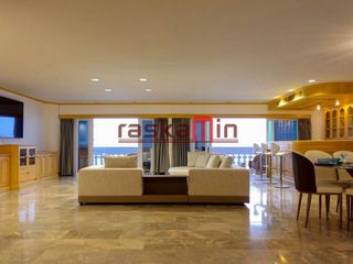For rent 3 bedrooms condo in Bang Lamung, Chonburi