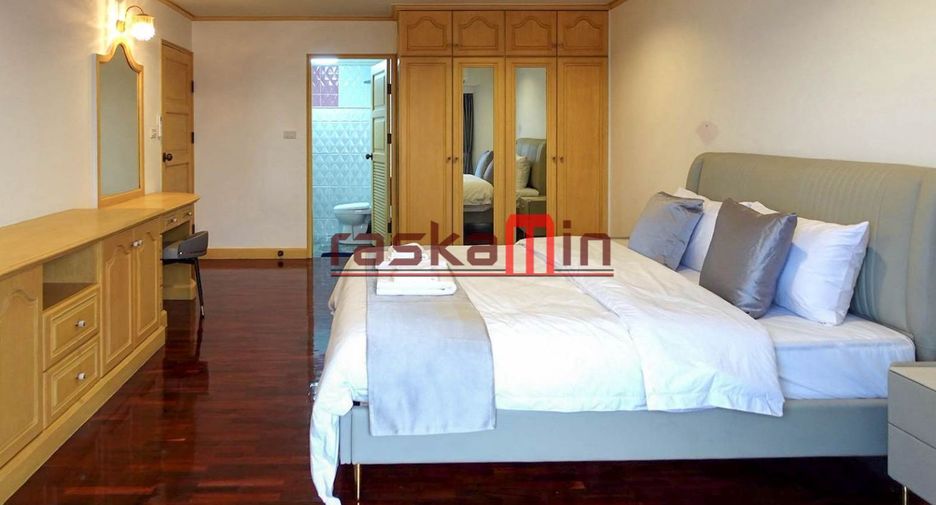 For rent 3 bedrooms condo in Bang Lamung, Chonburi