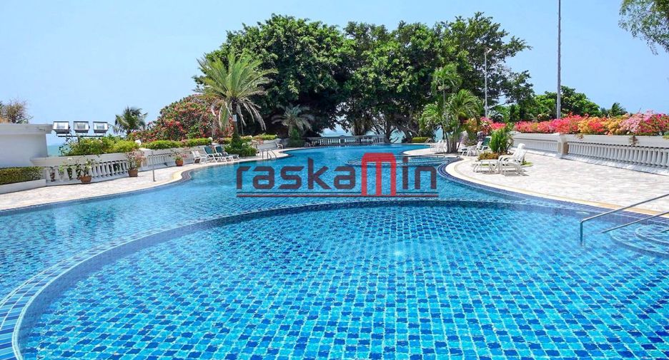 For rent 3 bedrooms condo in Bang Lamung, Chonburi