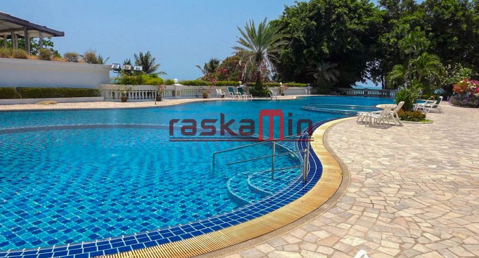 For rent 3 bedrooms condo in Bang Lamung, Chonburi