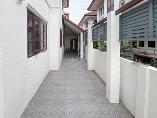 Haus zur Miete und zum Kauf mit 4 Zimmer in Pak Kret, Nonthaburi