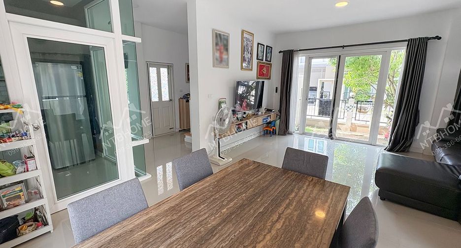 Casa en venta de 4 habitaciones en Don Mueang, Bangkok