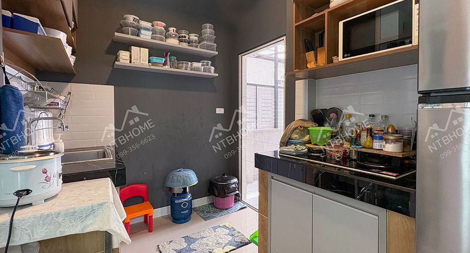 Casa en venta de 4 habitaciones en Don Mueang, Bangkok