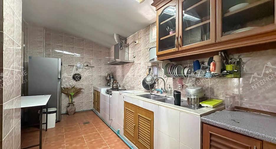 À vendre 3 chambres maison de ville à Bang Bua Thong, Nonthaburi