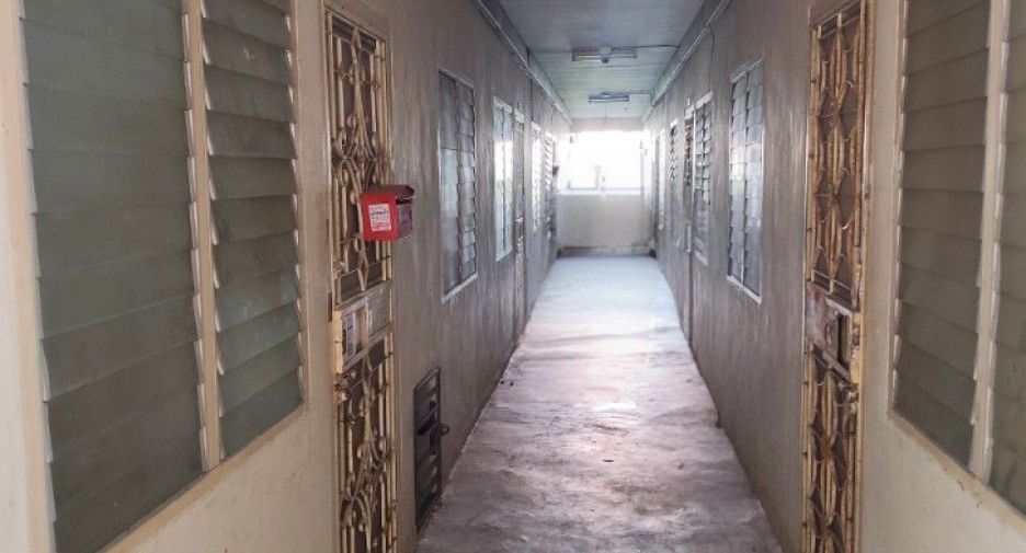 For sale 1 bed condo in Bang Sao Thong, Samut Prakan