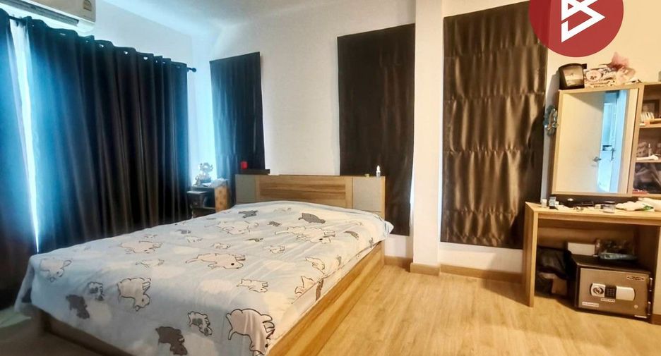 Casa en venta de 4 habitaciones en Don Mueang, Bangkok