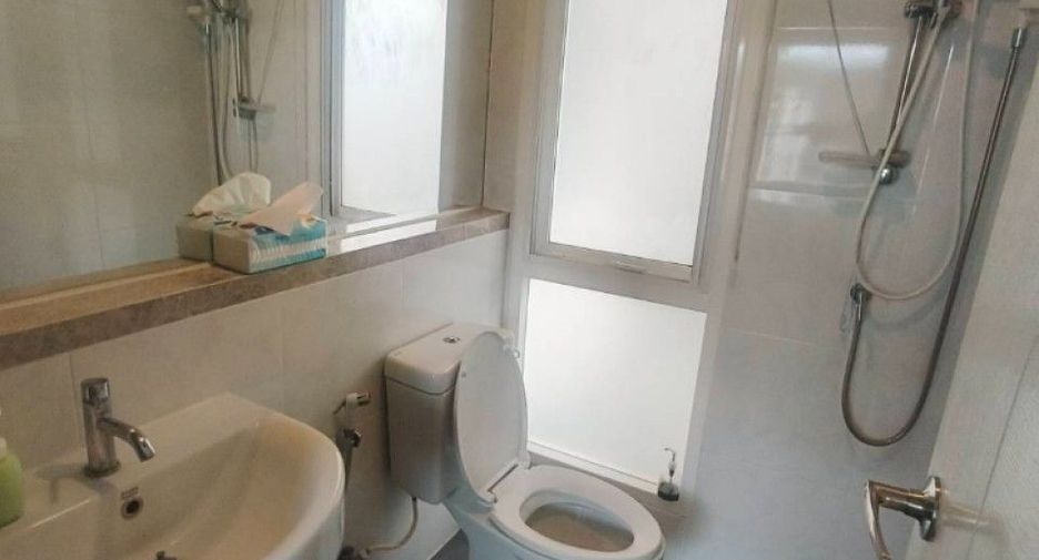 Casa en venta de 4 habitaciones en Don Mueang, Bangkok