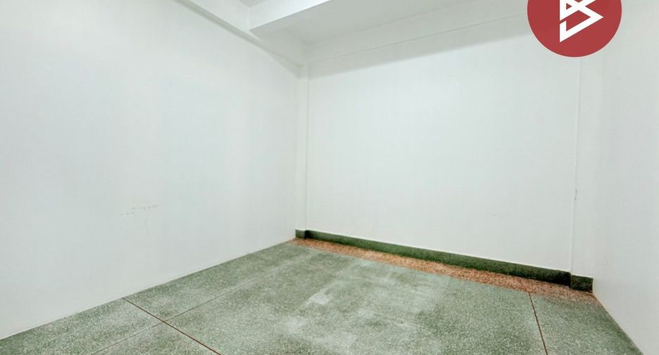 For sale 7 bedrooms retail Space in Mueang Nakhon Pathom, Nakhon Pathom