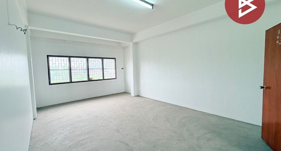 For sale 7 bedrooms retail Space in Mueang Nakhon Pathom, Nakhon Pathom