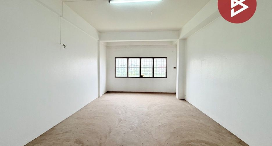 For sale 7 bedrooms retail Space in Mueang Nakhon Pathom, Nakhon Pathom