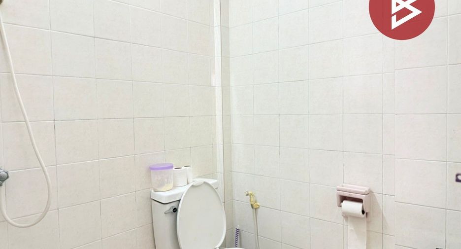 For sale 7 bedrooms retail Space in Mueang Nakhon Pathom, Nakhon Pathom