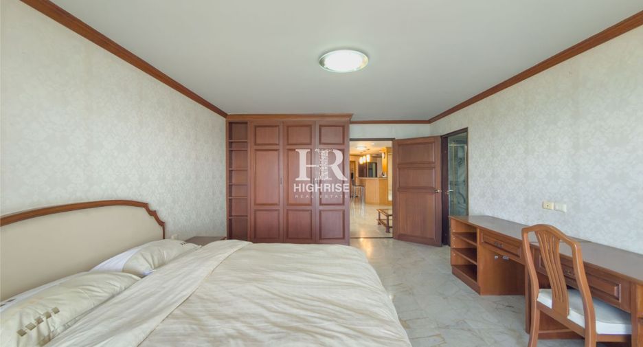 For sale 3 bedrooms condo in Bang Lamung, Chonburi