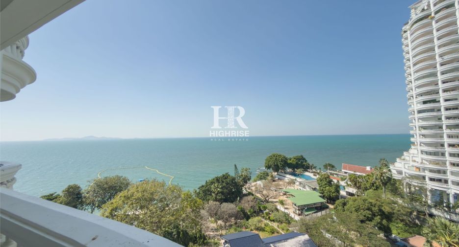 For sale 3 bedrooms condo in Bang Lamung, Chonburi