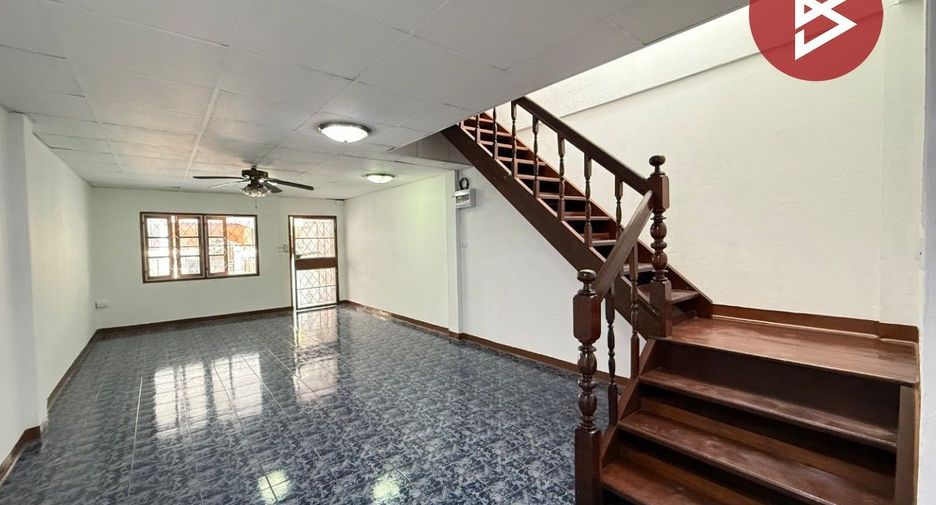 For sale 2 bedrooms townhouse in Mueang Nakhon Pathom, Nakhon Pathom