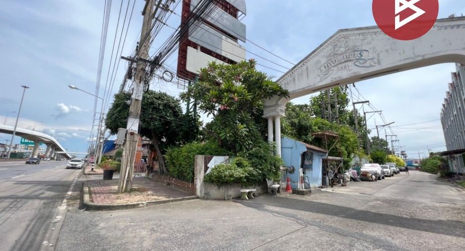 For sale 2 bedrooms townhouse in Mueang Nakhon Pathom, Nakhon Pathom