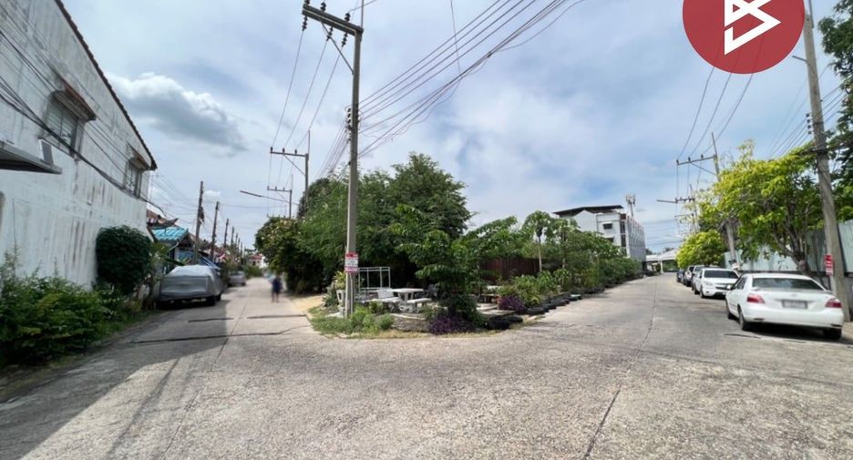 For sale 2 bedrooms townhouse in Mueang Nakhon Pathom, Nakhon Pathom