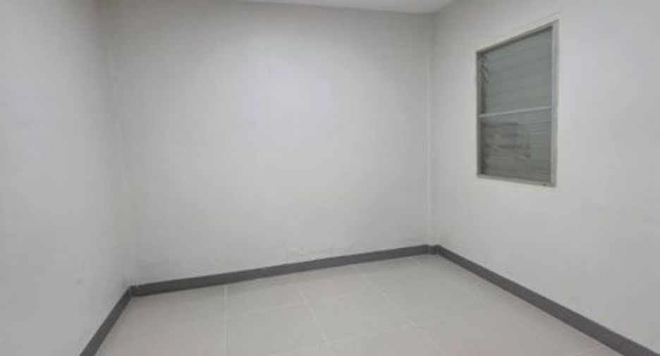 For sale 2 bedrooms townhouse in Thanyaburi, Pathum Thani