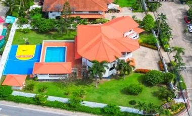 For rent and for sale 4 bedrooms villa in Bang Lamung, Chonburi