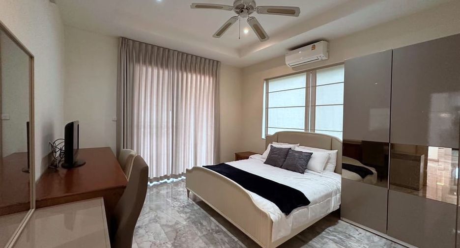 For rent and for sale 4 bedrooms villa in Bang Lamung, Chonburi