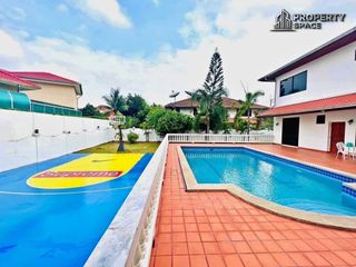 For rent and for sale 4 bedrooms villa in Bang Lamung, Chonburi