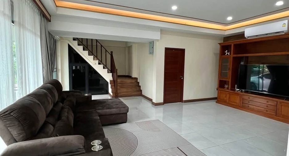 For rent and for sale 6 bedrooms villa in Mueang Chiang Mai, Chiang Mai