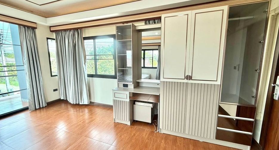 For rent and for sale 6 bedrooms villa in Mueang Chiang Mai, Chiang Mai