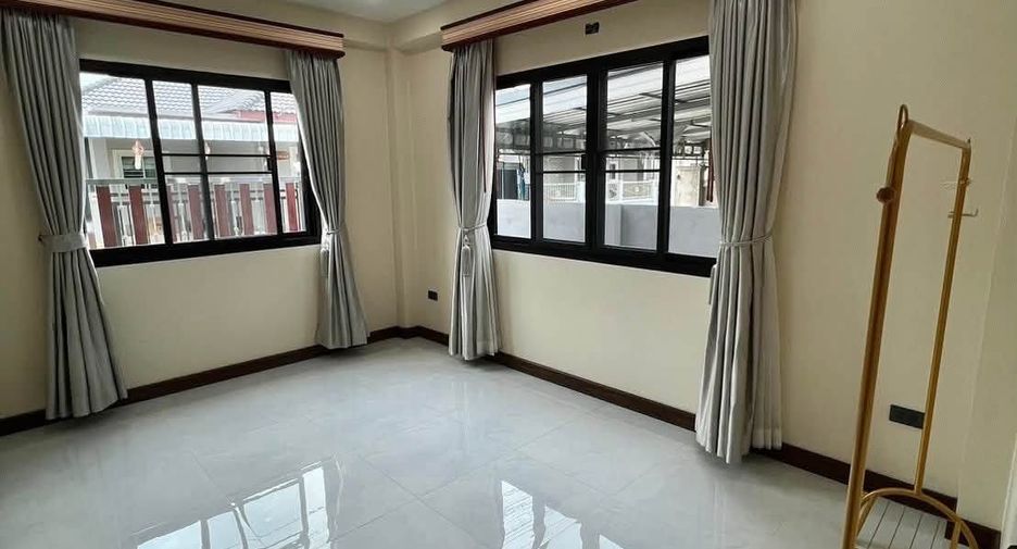 For rent and for sale 6 bedrooms villa in Mueang Chiang Mai, Chiang Mai