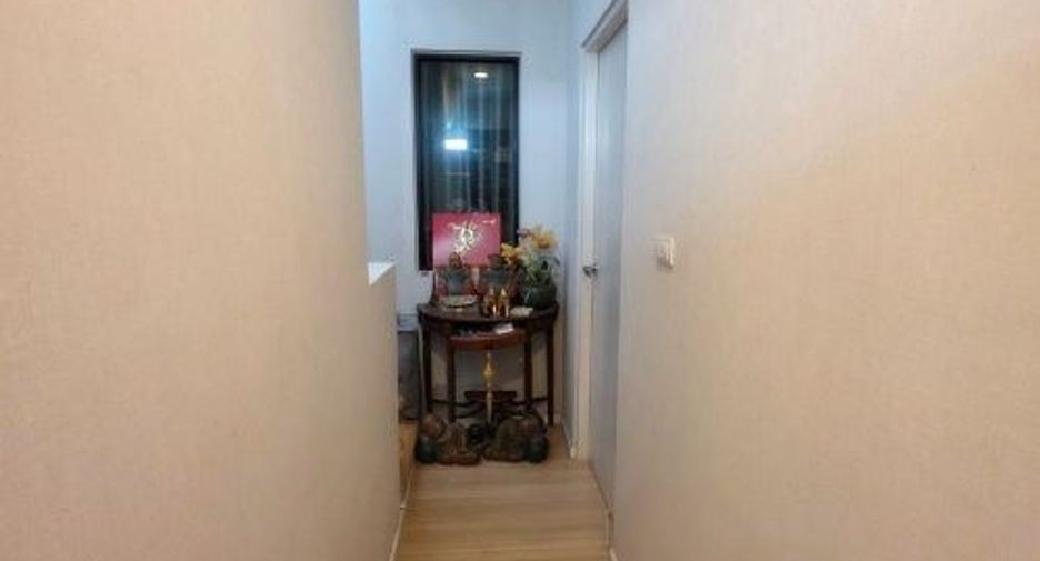 For sale 3 bedrooms townhouse in Phasi Charoen, Bangkok