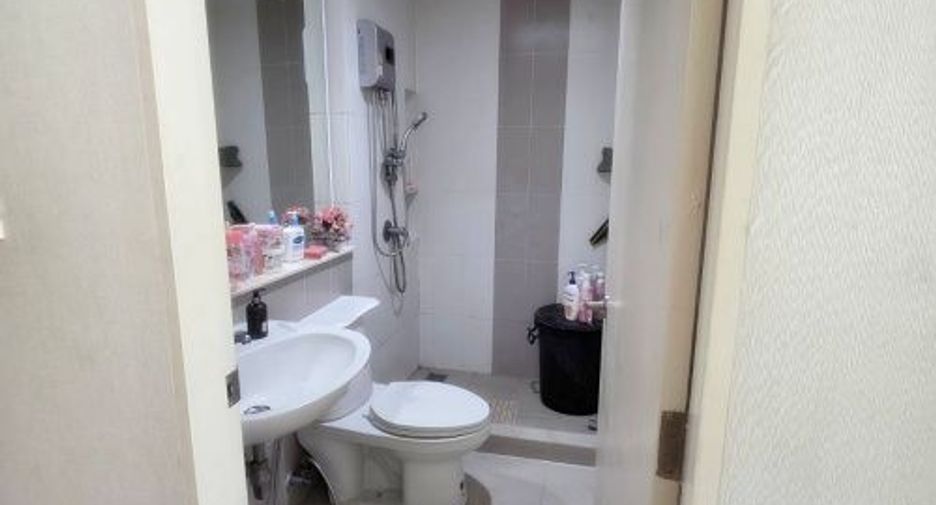 For sale 3 bedrooms townhouse in Phasi Charoen, Bangkok