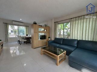 Casa en venta de 3 habitaciones en Prawet, Bangkok
