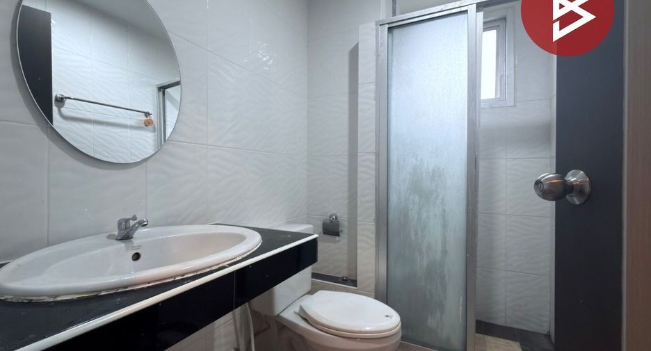 For sale 1 bed condo in Mueang Chon Buri, Chonburi