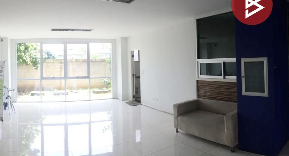 For sale 1 bed condo in Mueang Chon Buri, Chonburi