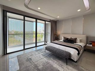 Villa en venta de 6 habitaciones en Bang Lamung, Chonburi