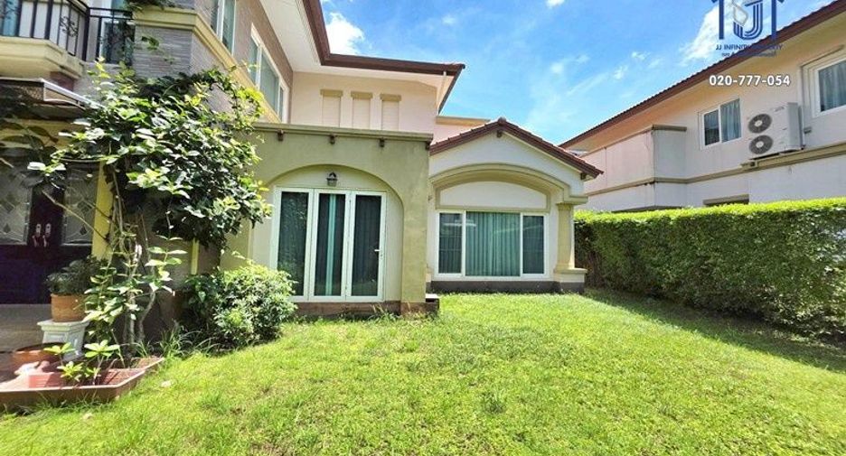 Casa en venta de 4 habitaciones en Sai Mai, Bangkok