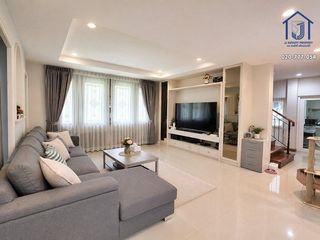 Haus zum Kauf mit 4 Zimmer in Sai Mai, Bangkok