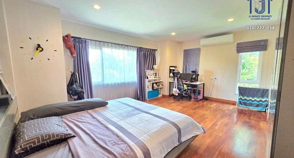 Casa en venta de 4 habitaciones en Sai Mai, Bangkok
