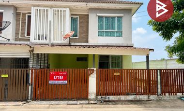 For sale 3 bedrooms townhouse in Sam Phran, Nakhon Pathom