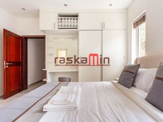 For rent 4 bedrooms villa in Bang Lamung, Chonburi