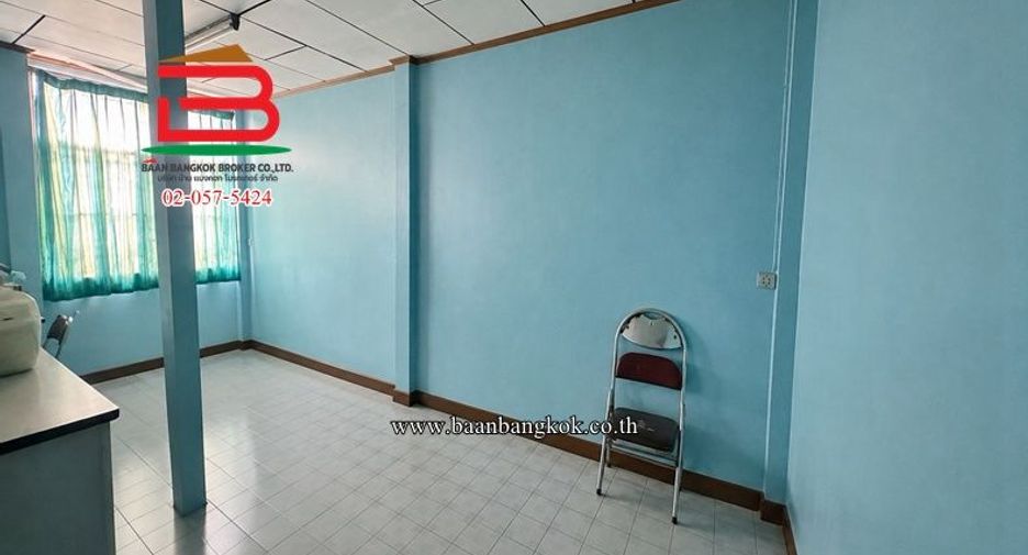 Casa adosada en venta de 2 habitaciones en Chatuchak, Bangkok
