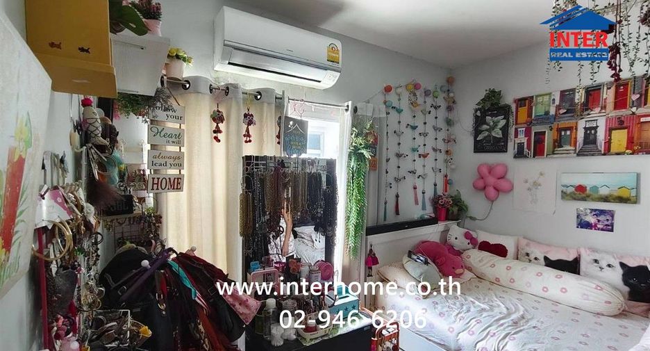 For sale 3 bedrooms townhouse in Mueang Nonthaburi, Nonthaburi