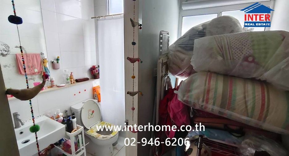 For sale 3 bedrooms townhouse in Mueang Nonthaburi, Nonthaburi
