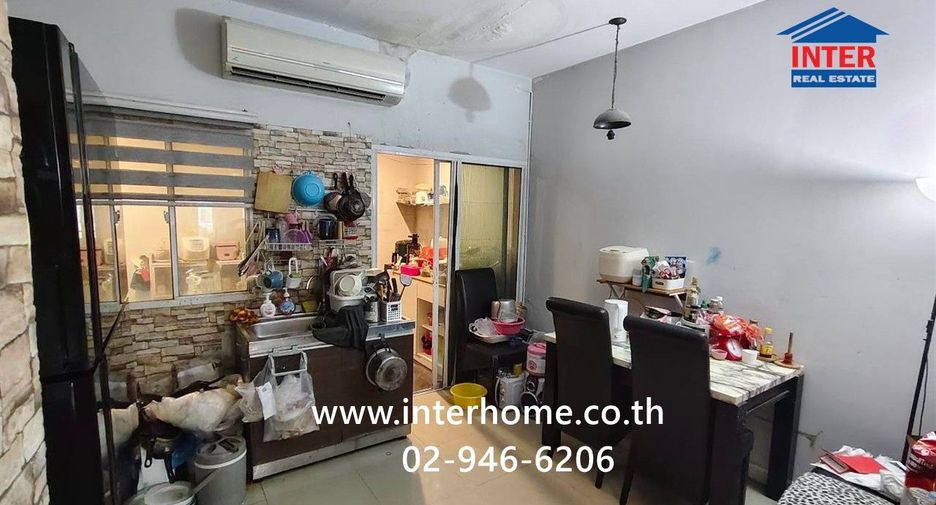 For sale 3 bedrooms townhouse in Mueang Nonthaburi, Nonthaburi