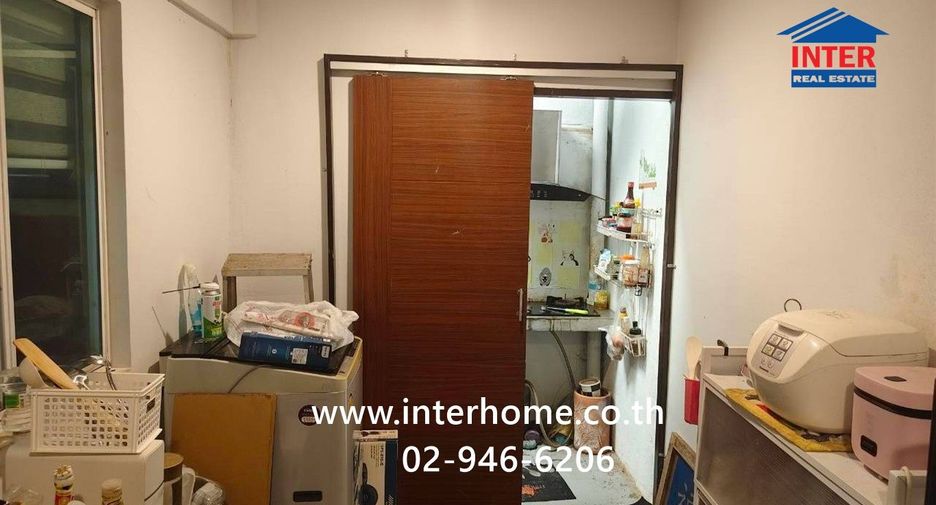 For sale 3 bedrooms townhouse in Mueang Nonthaburi, Nonthaburi