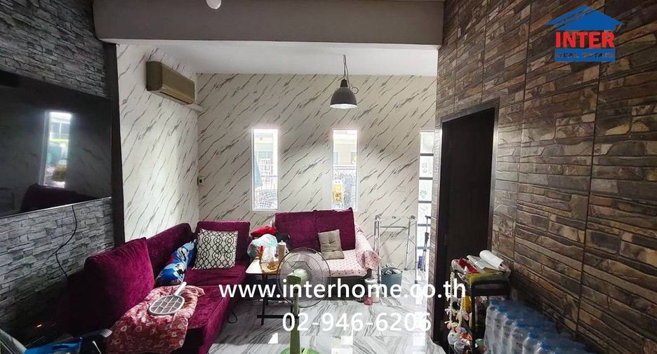 For sale 3 bedrooms townhouse in Mueang Nonthaburi, Nonthaburi