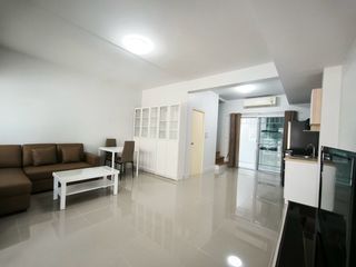 For rent 2 bedrooms townhouse in Bang Phli, Samut Prakan